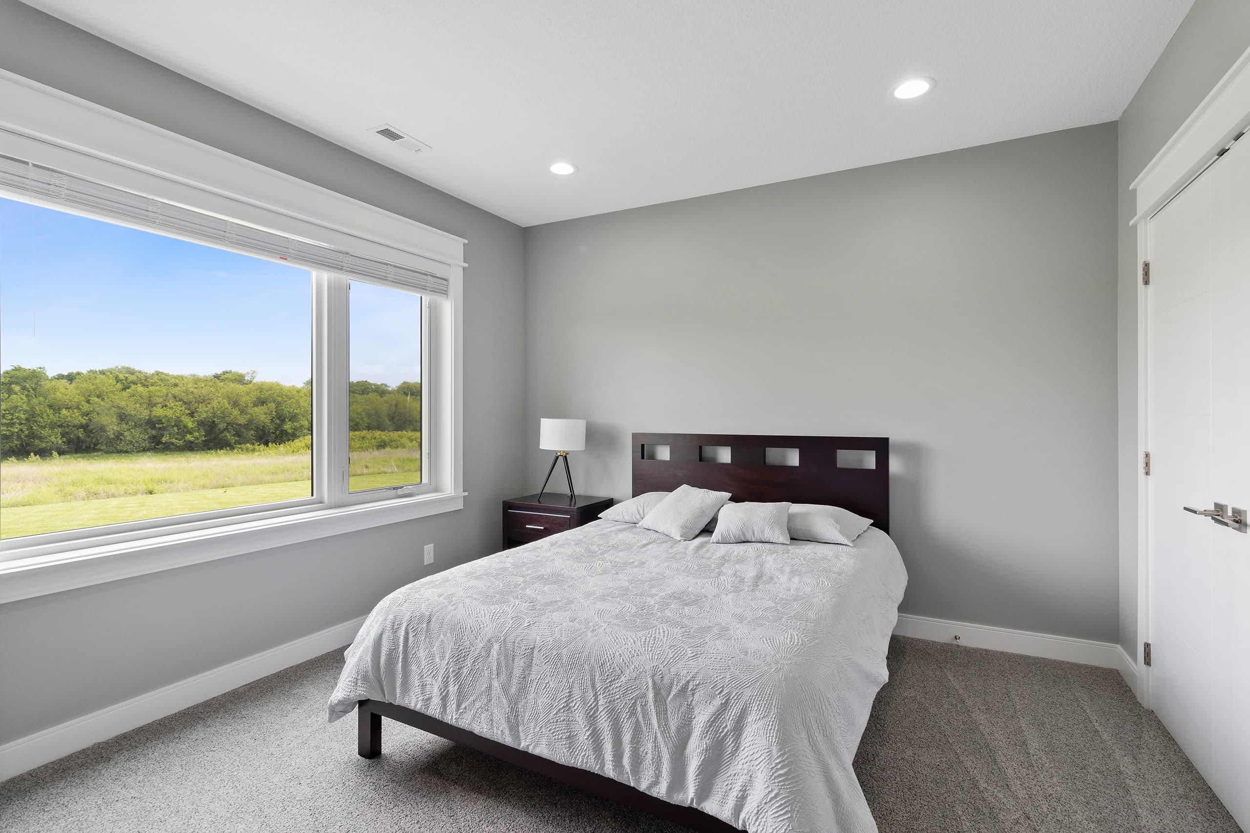16200 Walnut Meadows — interior view 3