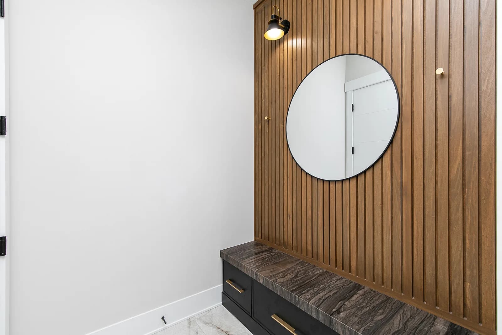 3856 NW 177th Ct — entry bench and mirror detail