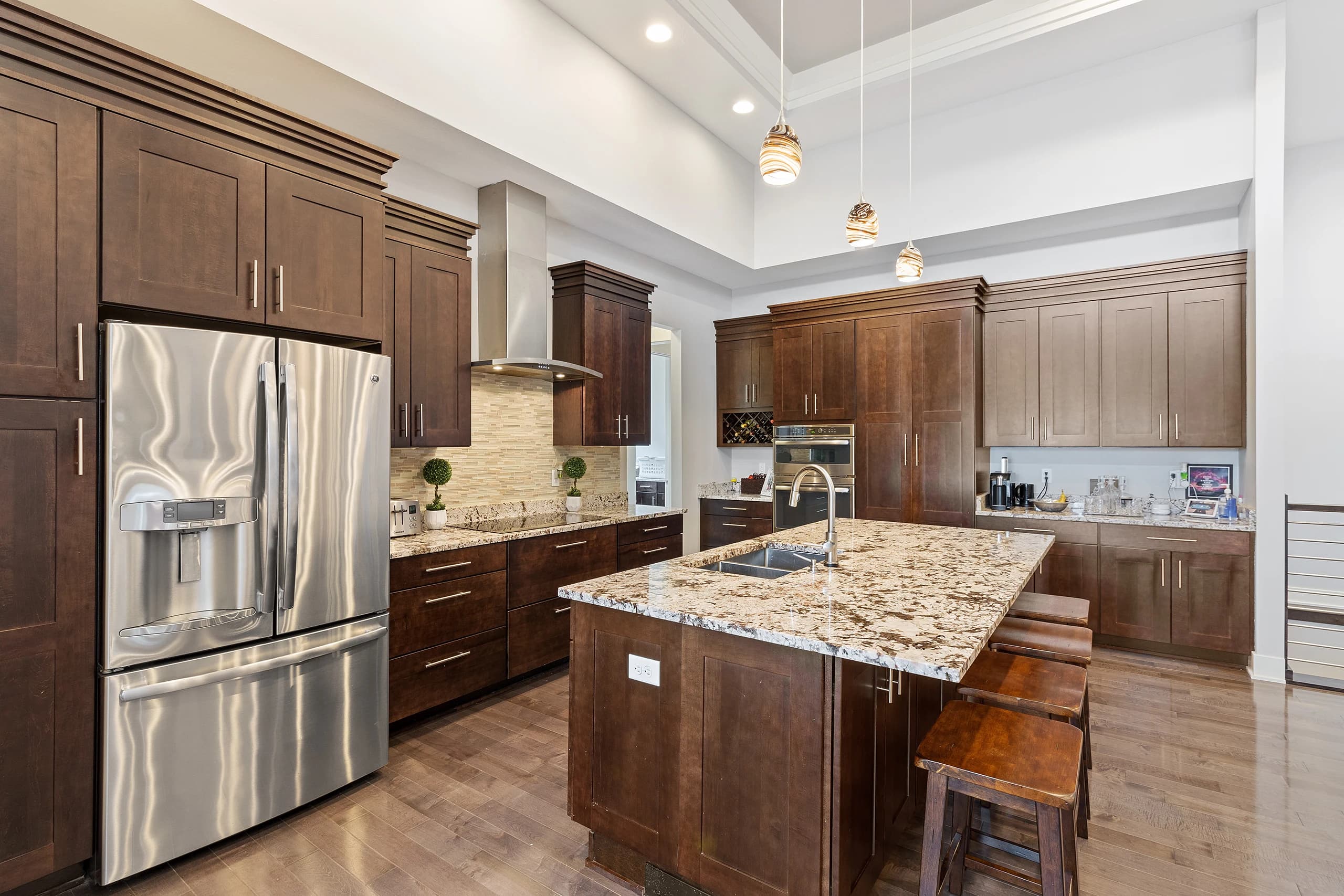 4711 153rd Ct — kitchen view 2