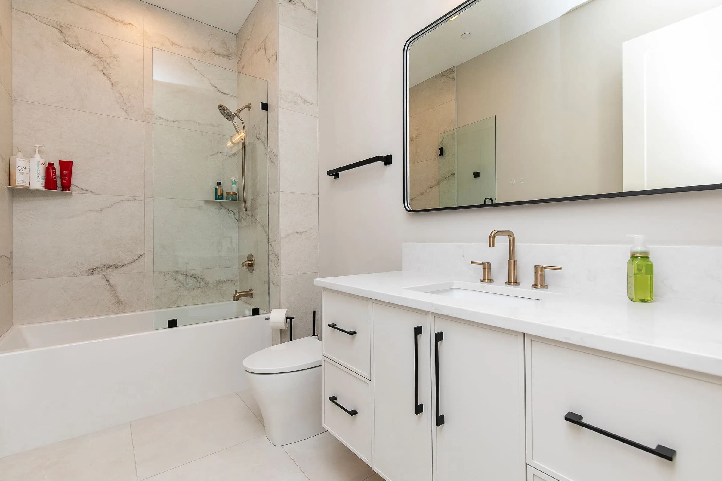 Forest Pointe — guest bath
