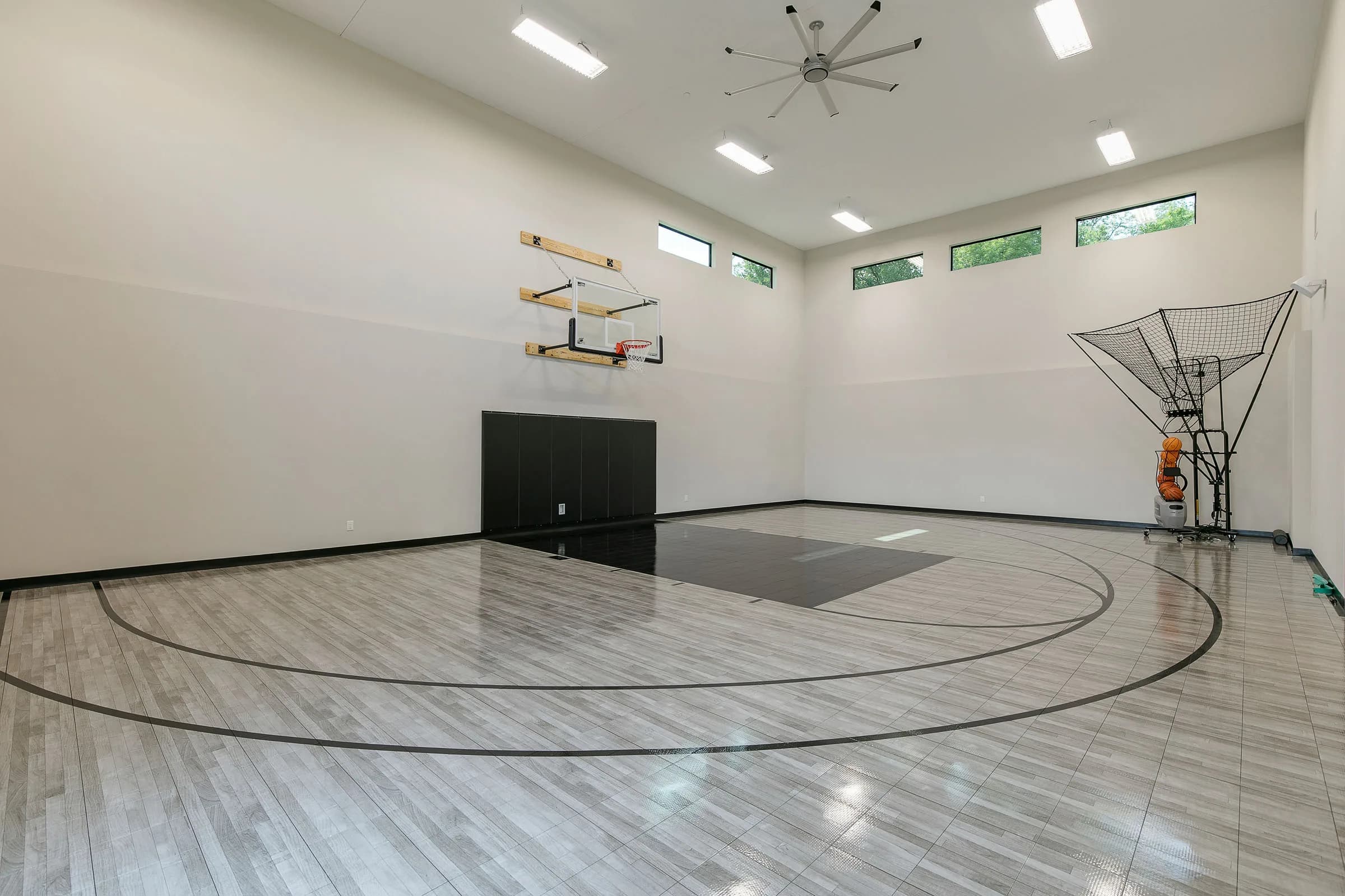 Forest Pointe — indoor sport court